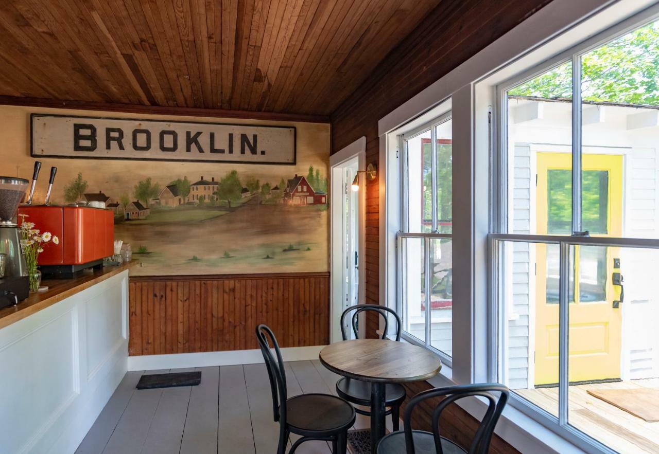 The Brooklin Inn Екстер'єр фото